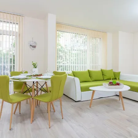 Apartmán Domus Grand With Parking *