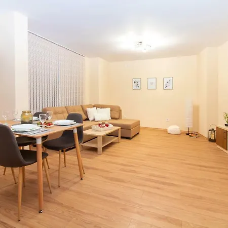 Apartmán Domus Grand With Parking Plovdiv