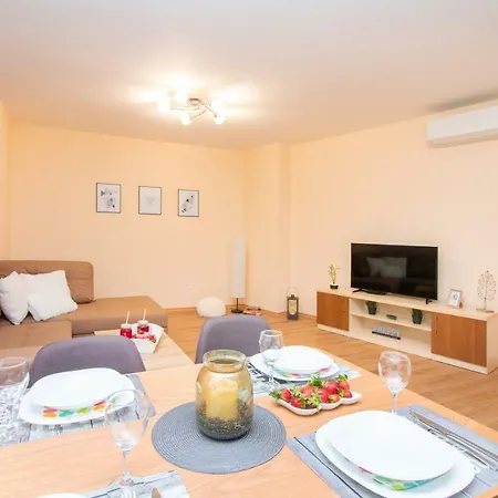 Apartmán Domus Grand With Parking Plovdiv