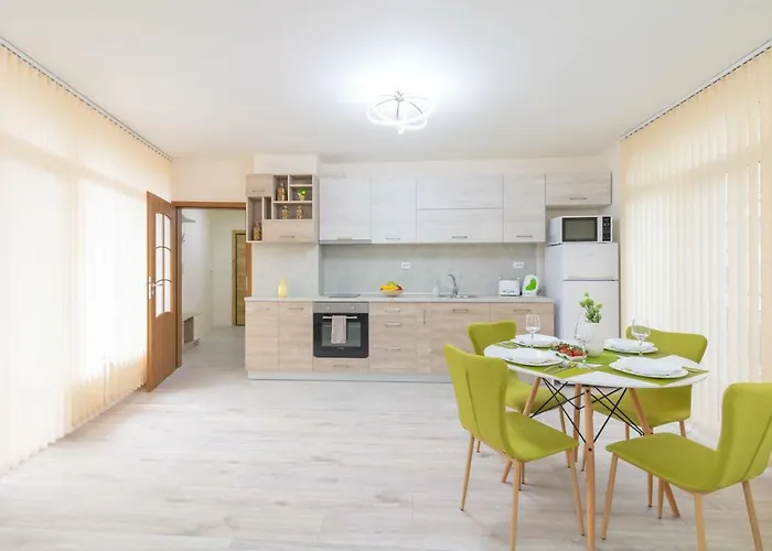 Apartament Domus Grand With Parking