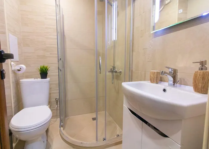 Apartament Domus Grand With Parking